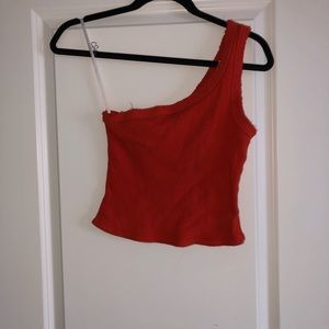 one shoulder crop top